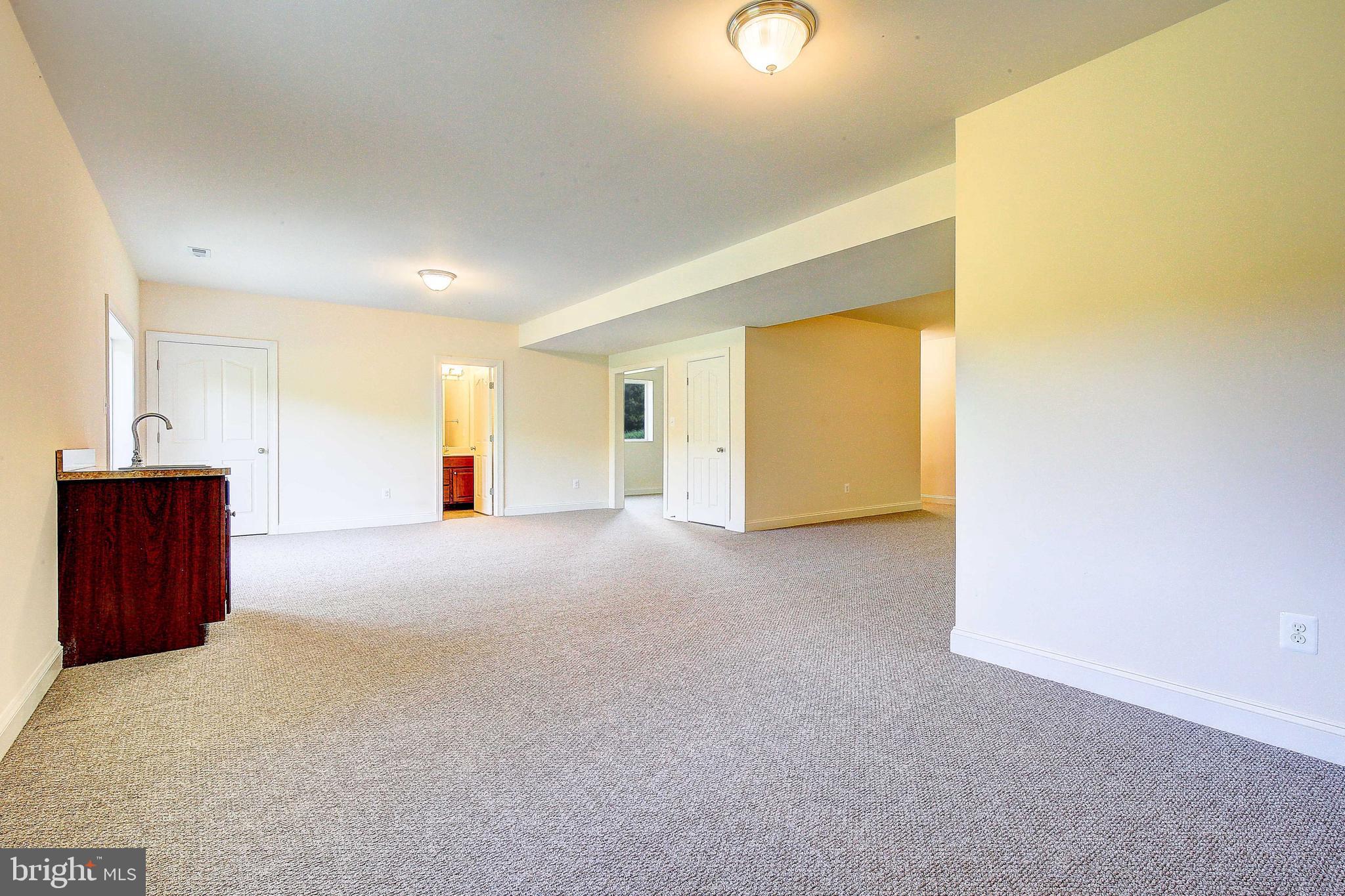 FARMS AT HUNTING CREEK - Residential Lease