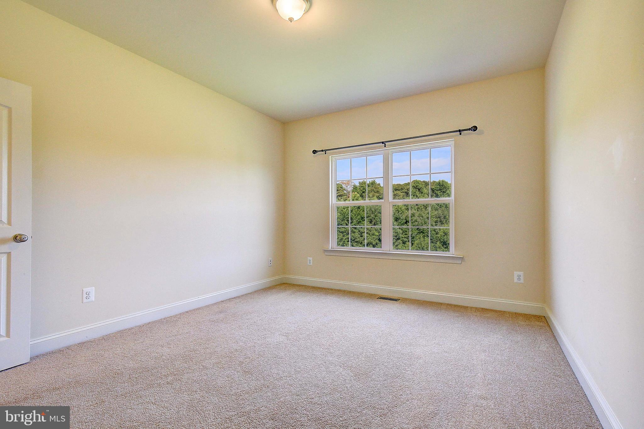 FARMS AT HUNTING CREEK - Residential Lease