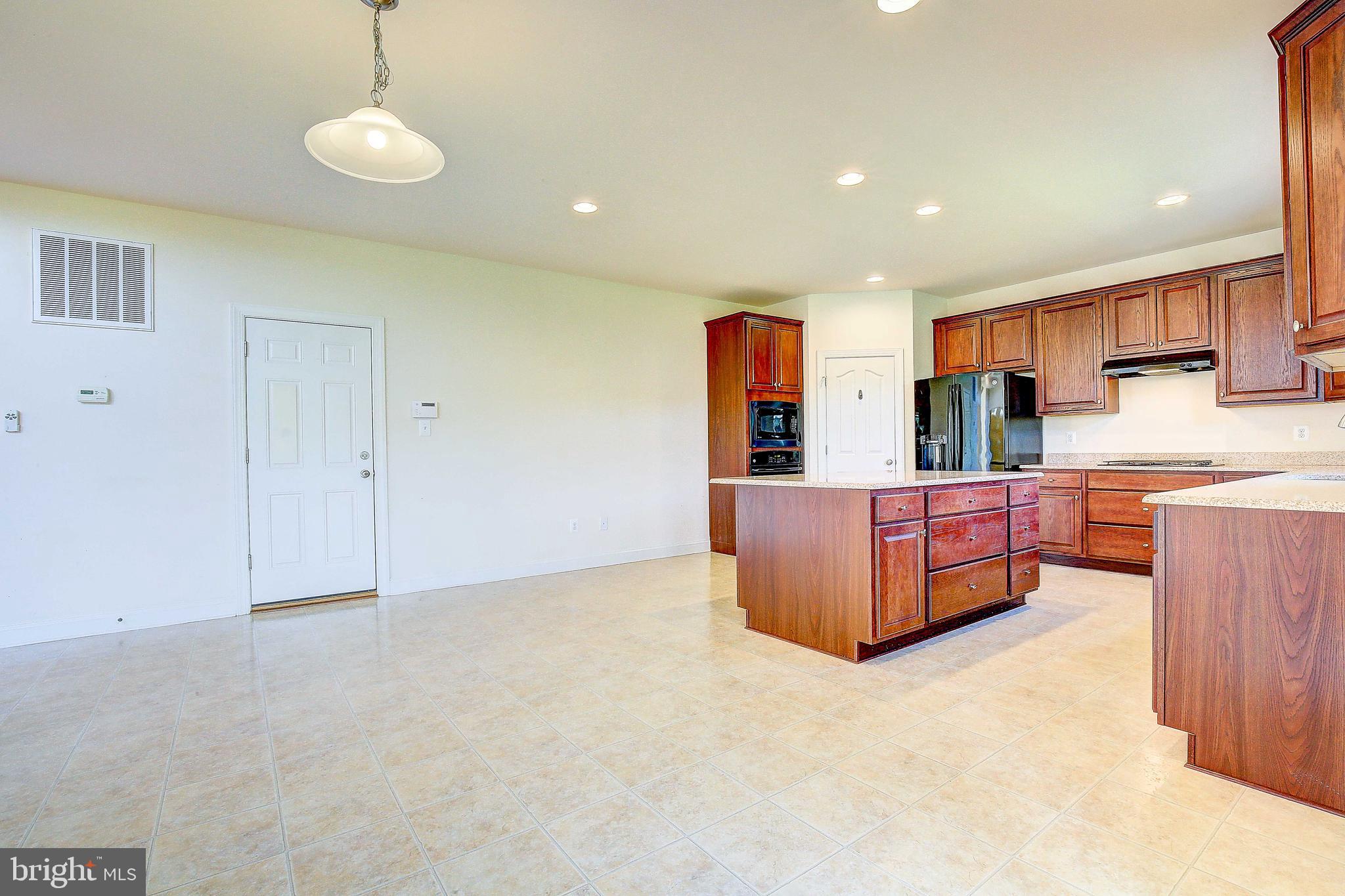 FARMS AT HUNTING CREEK - Residential Lease