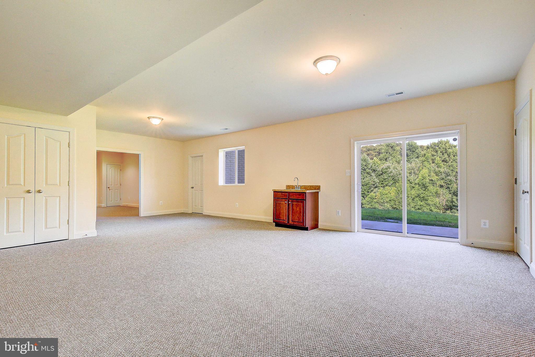 FARMS AT HUNTING CREEK - Residential Lease