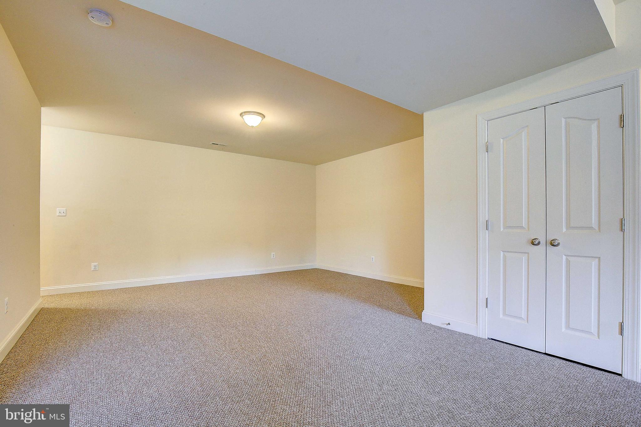 FARMS AT HUNTING CREEK - Residential Lease