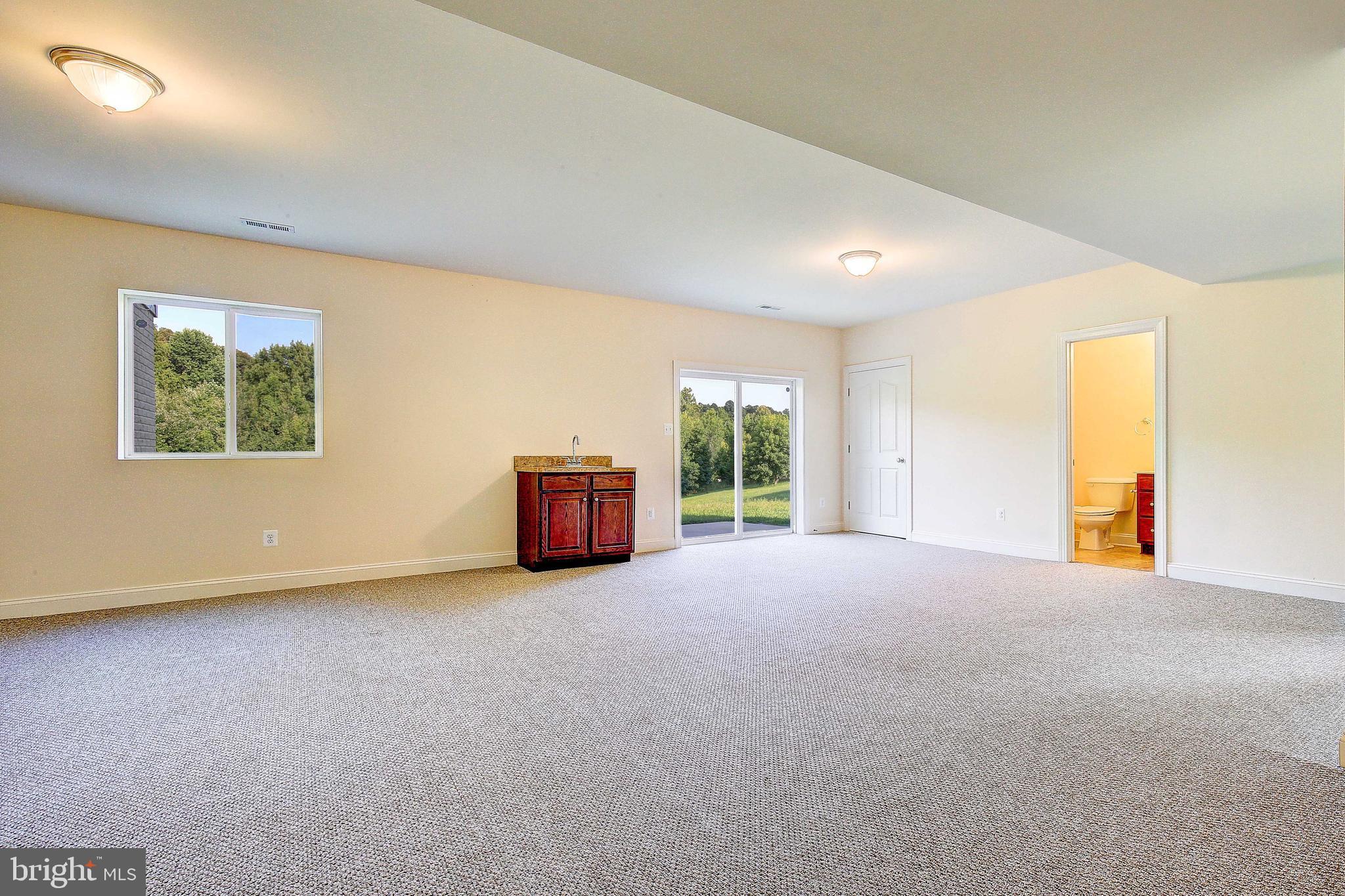 FARMS AT HUNTING CREEK - Residential Lease