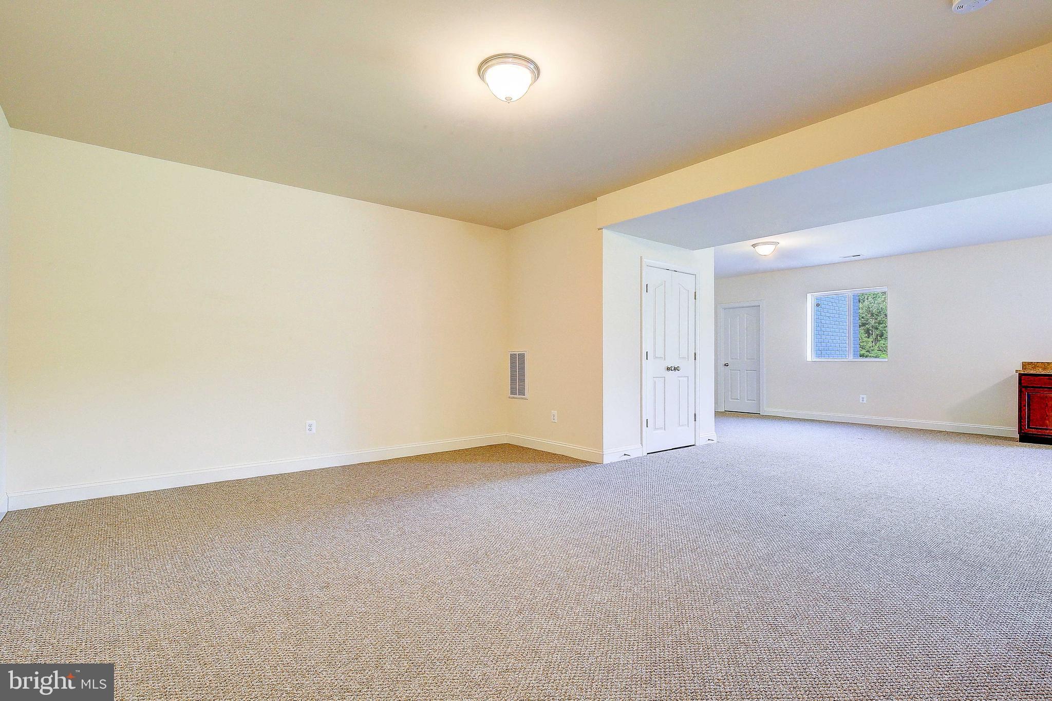 FARMS AT HUNTING CREEK - Residential Lease