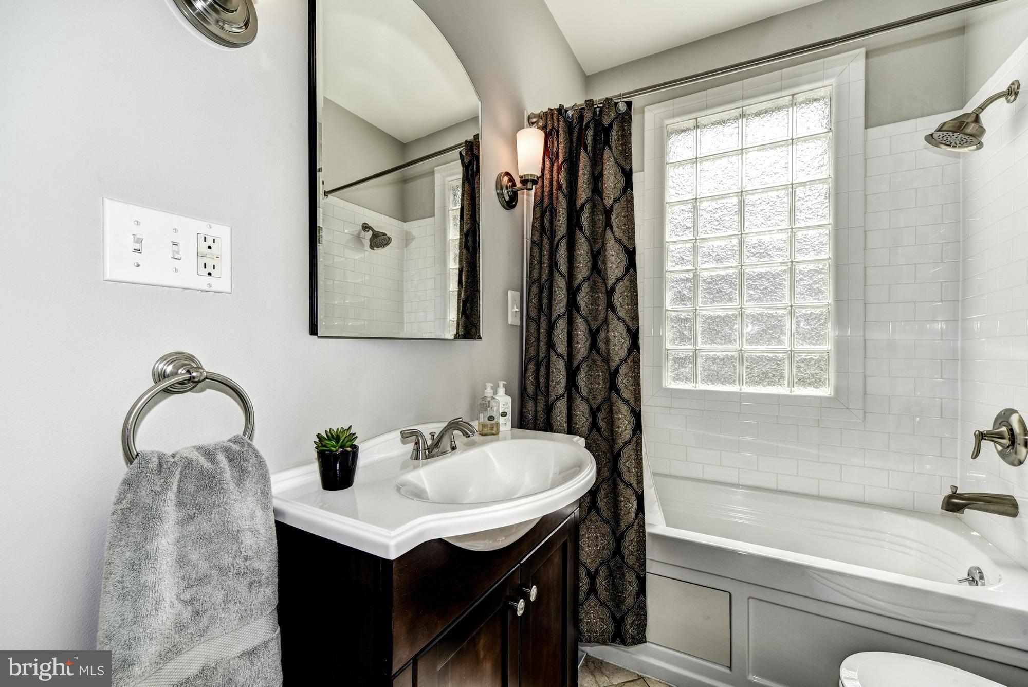 DEL RAY - Residential