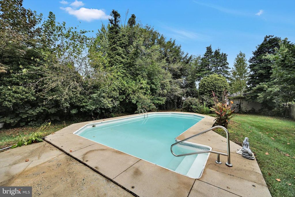 Photo of 116 S 1st Avenue, LEBANON, PA 17042 (MLS # PALN2022812)