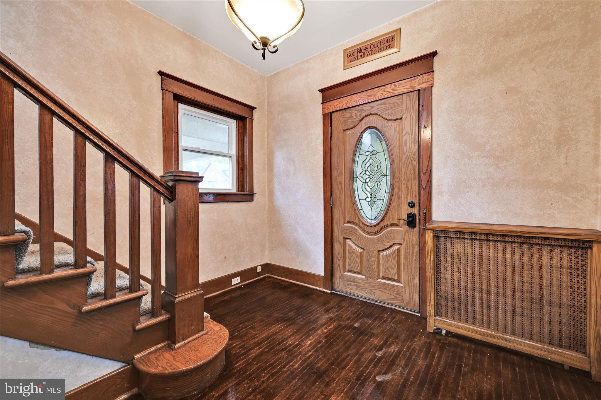 8TH WARD - Residential