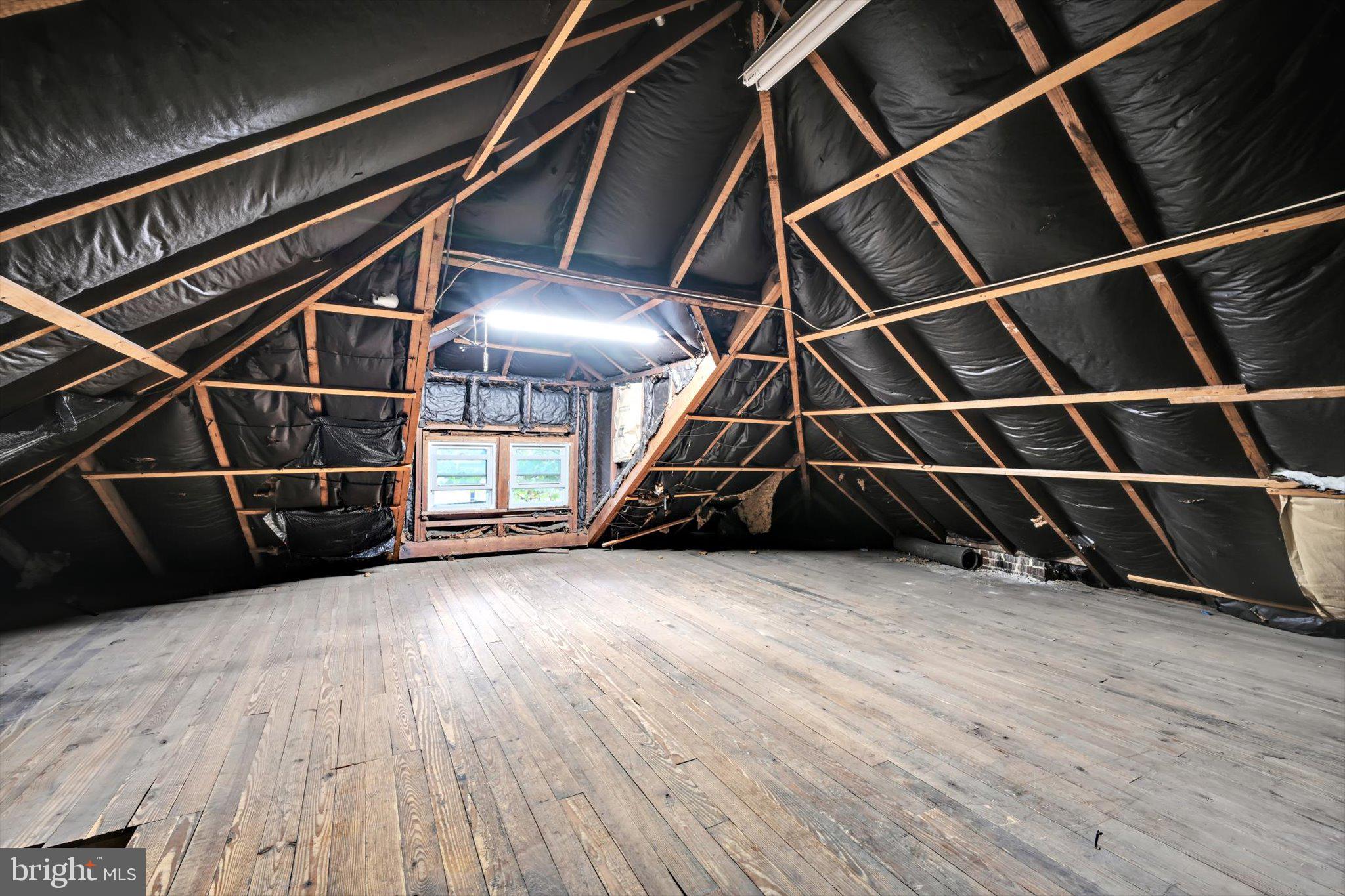 8TH WARD - Residential