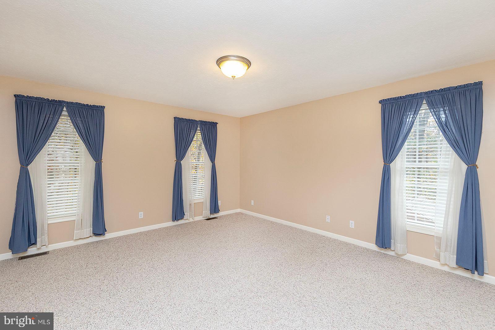 BLACKTHORN RIDGE ESTATES - Residential