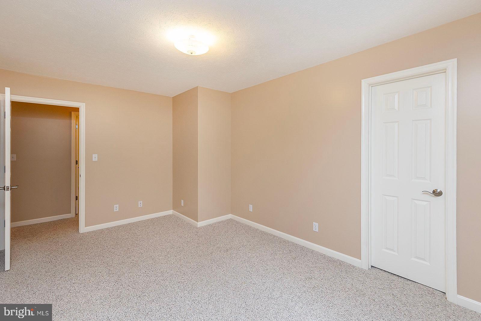 BLACKTHORN RIDGE ESTATES - Residential