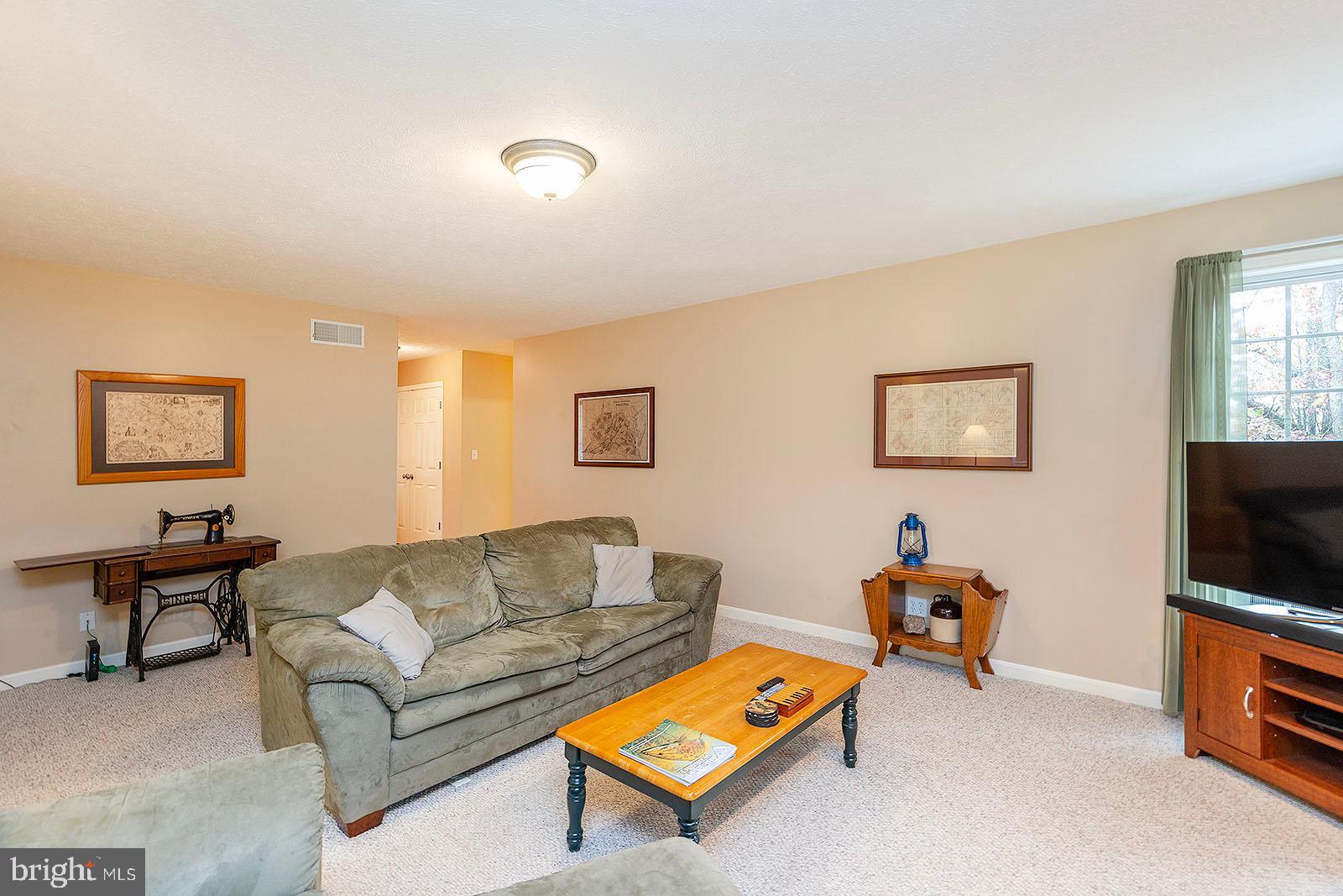 BLACKTHORN RIDGE ESTATES - Residential