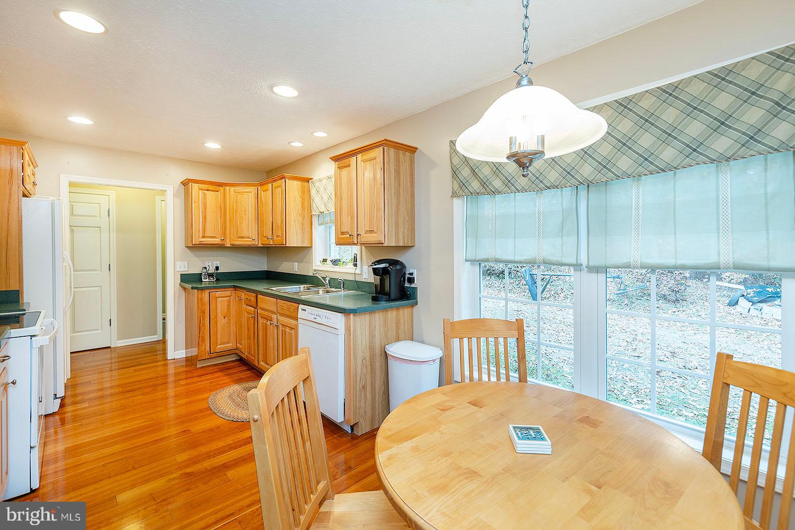 BLACKTHORN RIDGE ESTATES - Residential