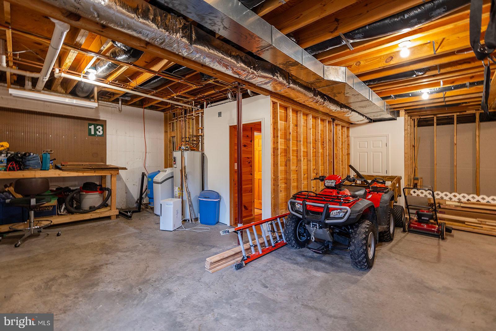 BLACKTHORN RIDGE ESTATES - Residential