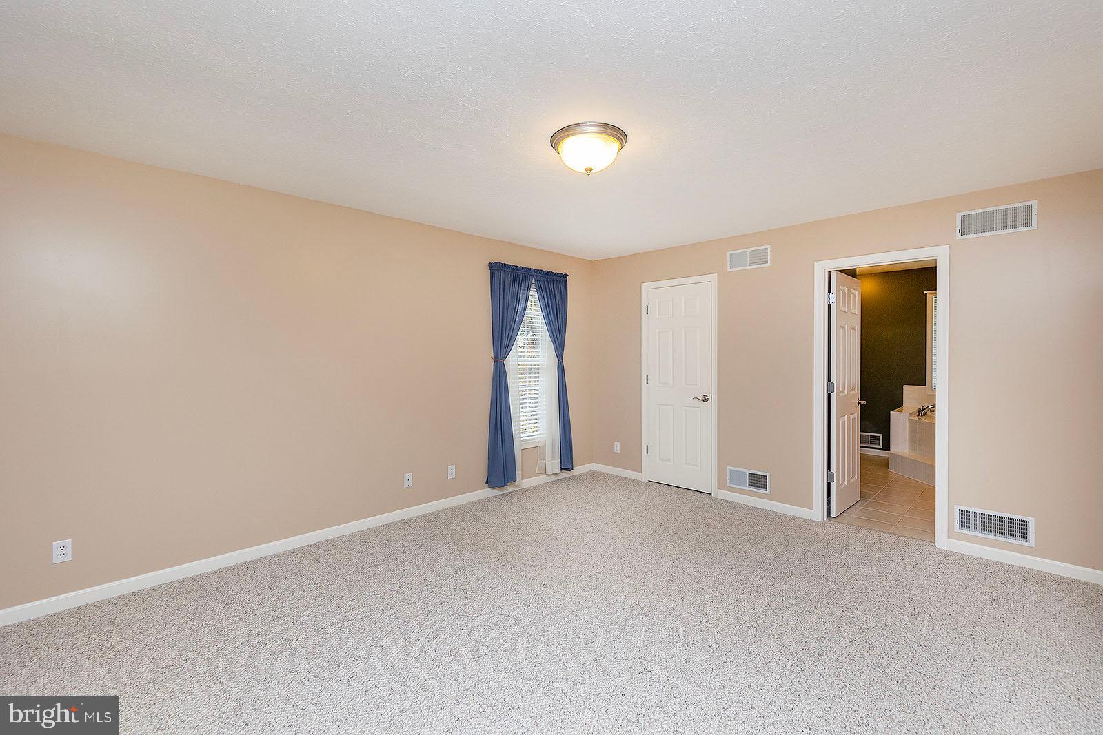 BLACKTHORN RIDGE ESTATES - Residential