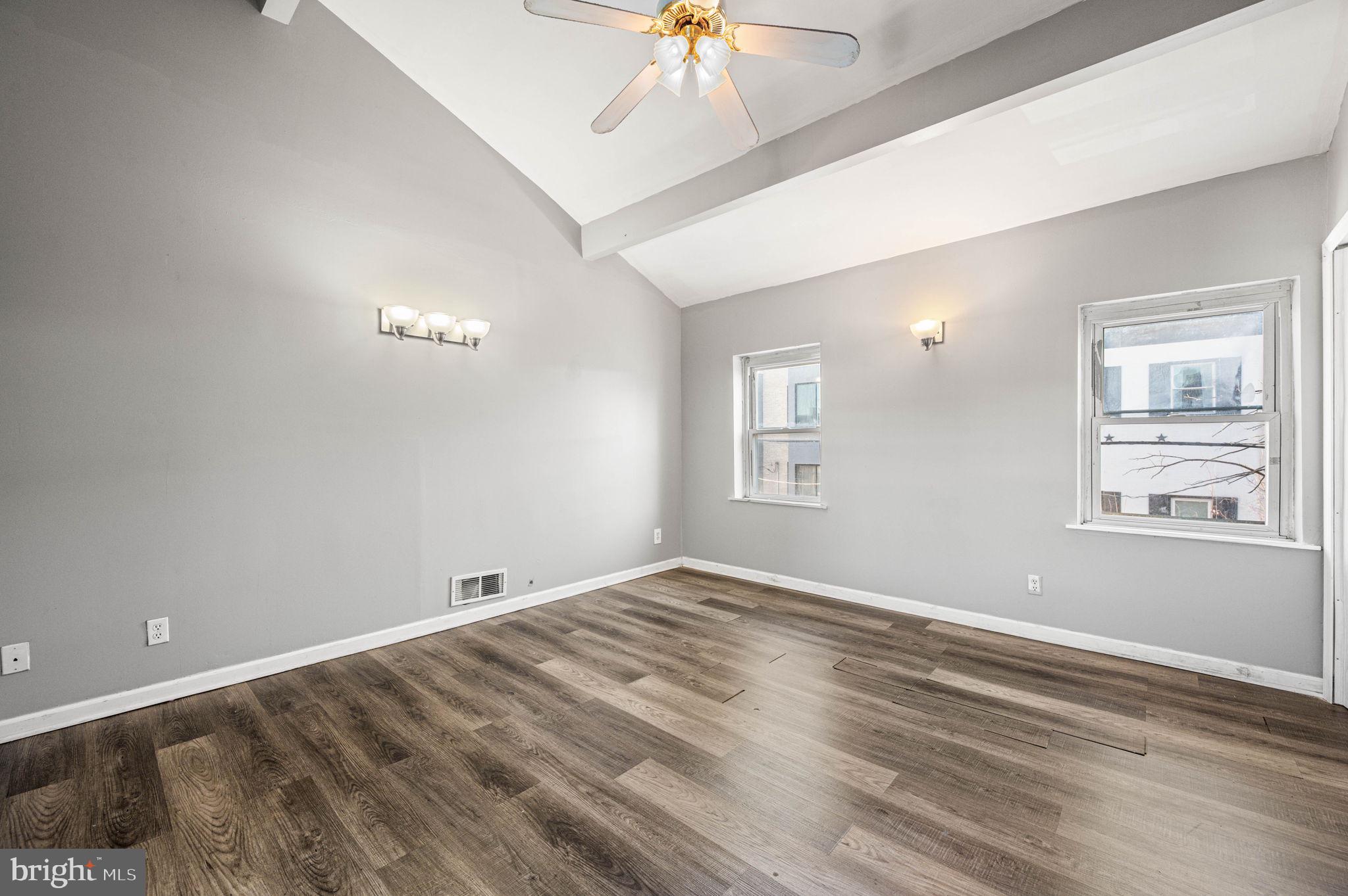 OLDE KENSINGTON - Residential