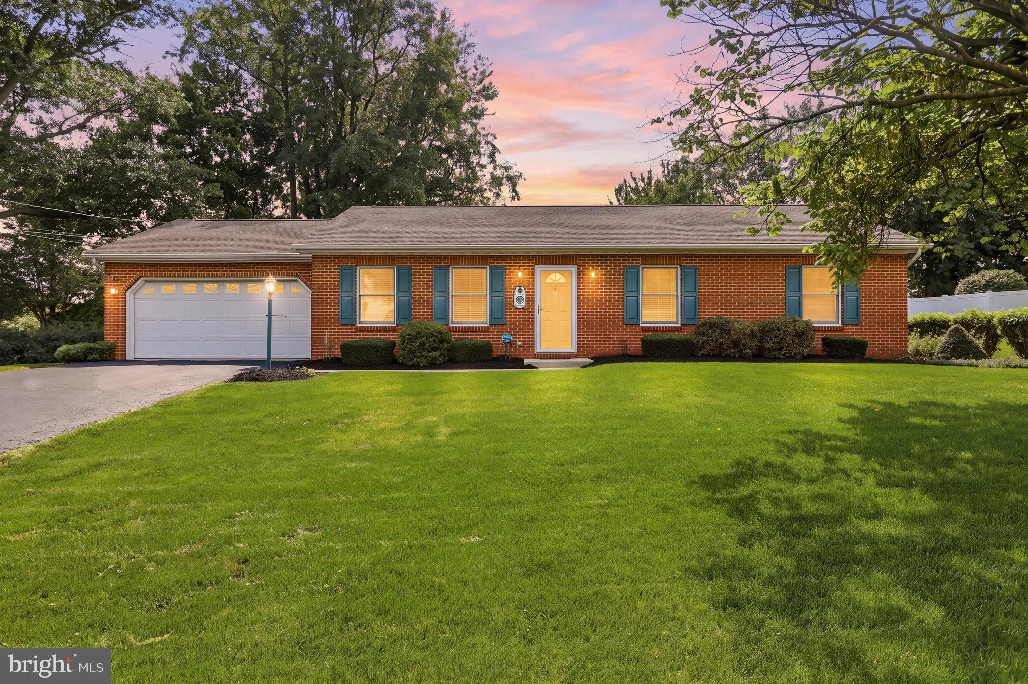 654 Shadyside Drive Dr, Chambersburg, PA, 17202