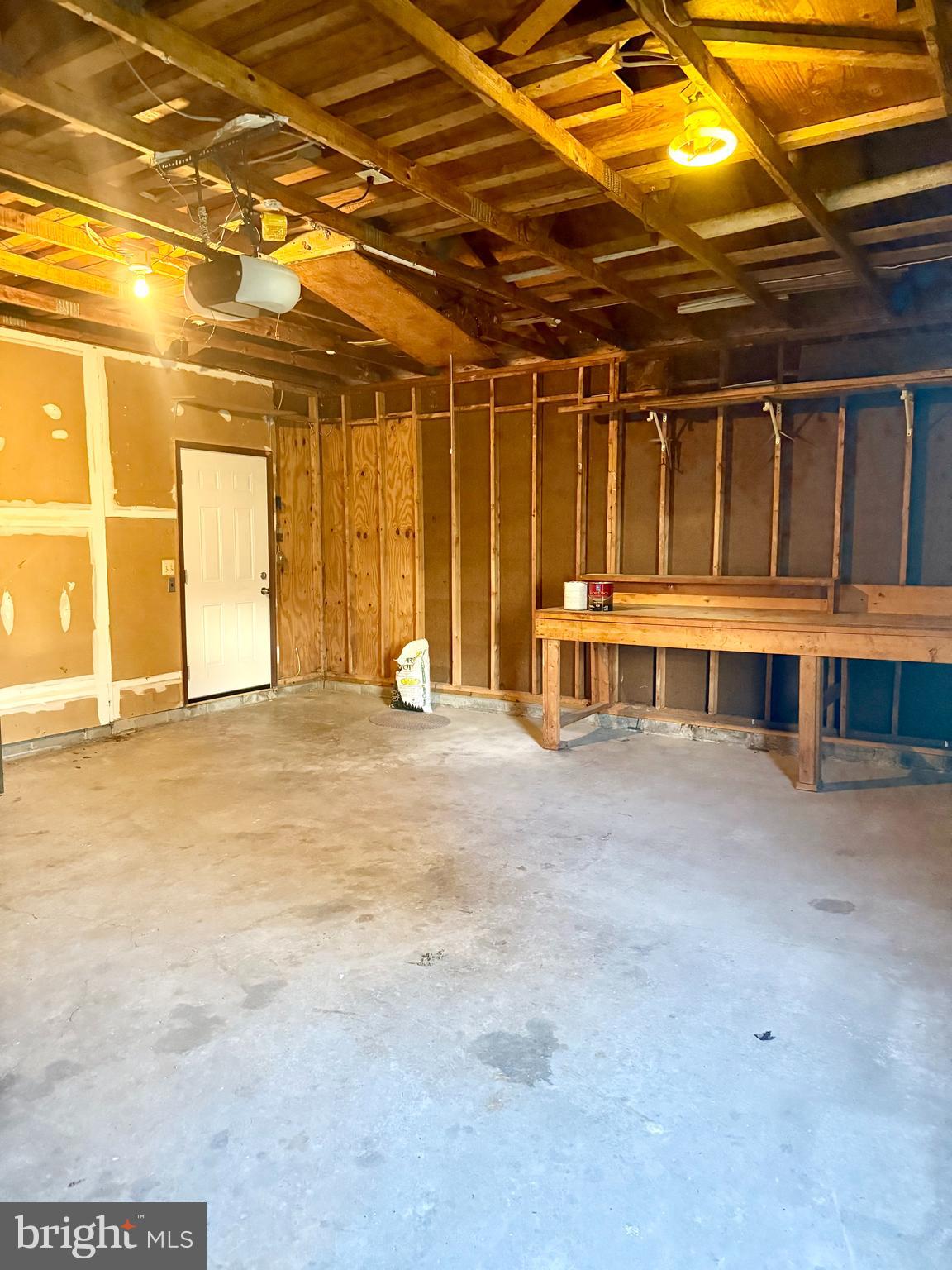 MOUNT AUGUSTINE - Residential Lease