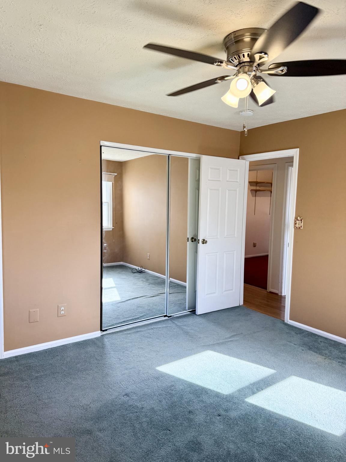 MOUNT AUGUSTINE - Residential Lease