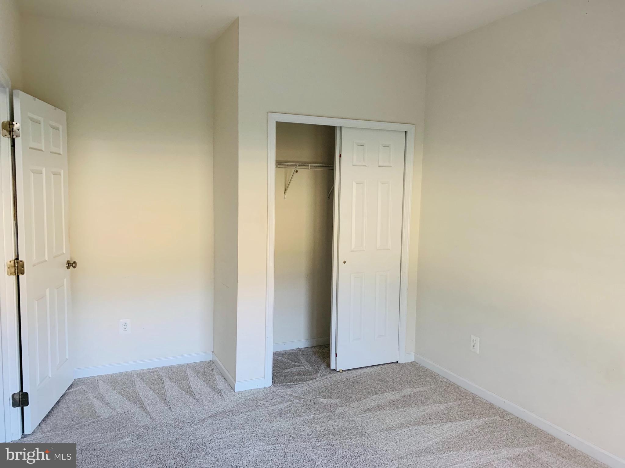 AMBERLEA AT SOUTH RIDING - Residential Lease