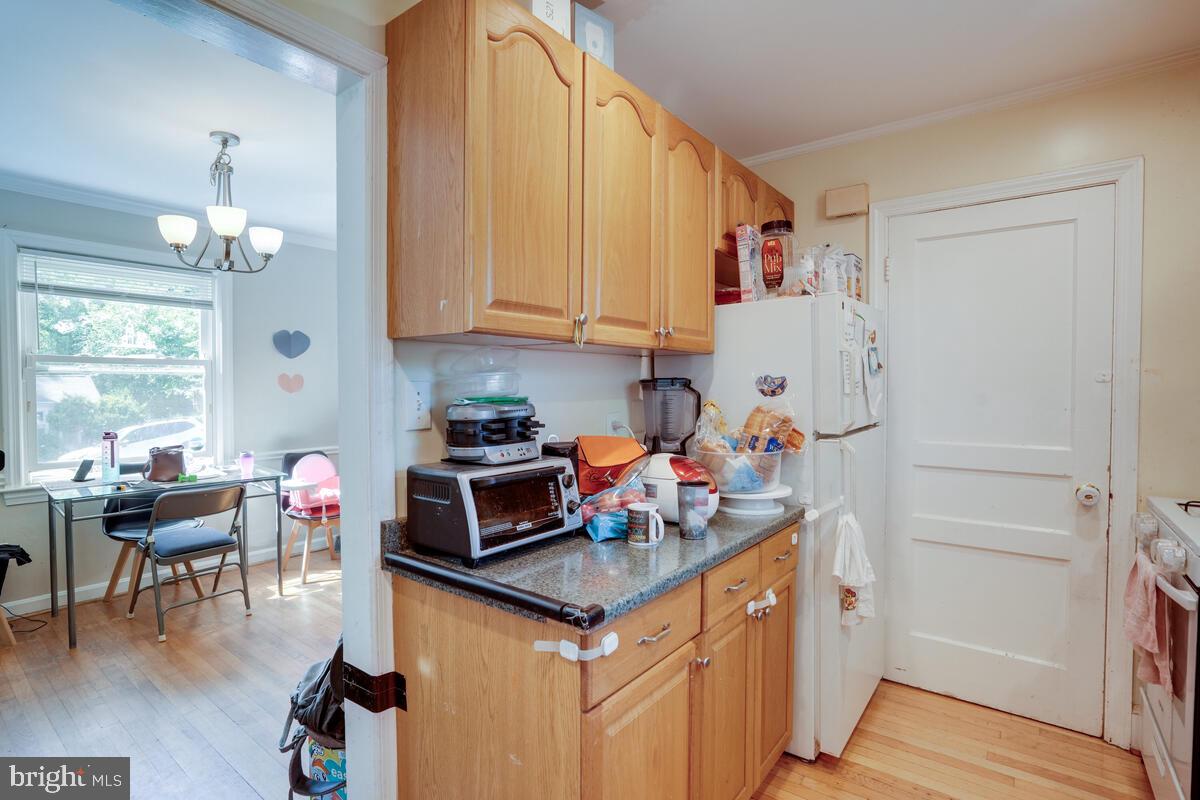 MADISON MANOR - Residential