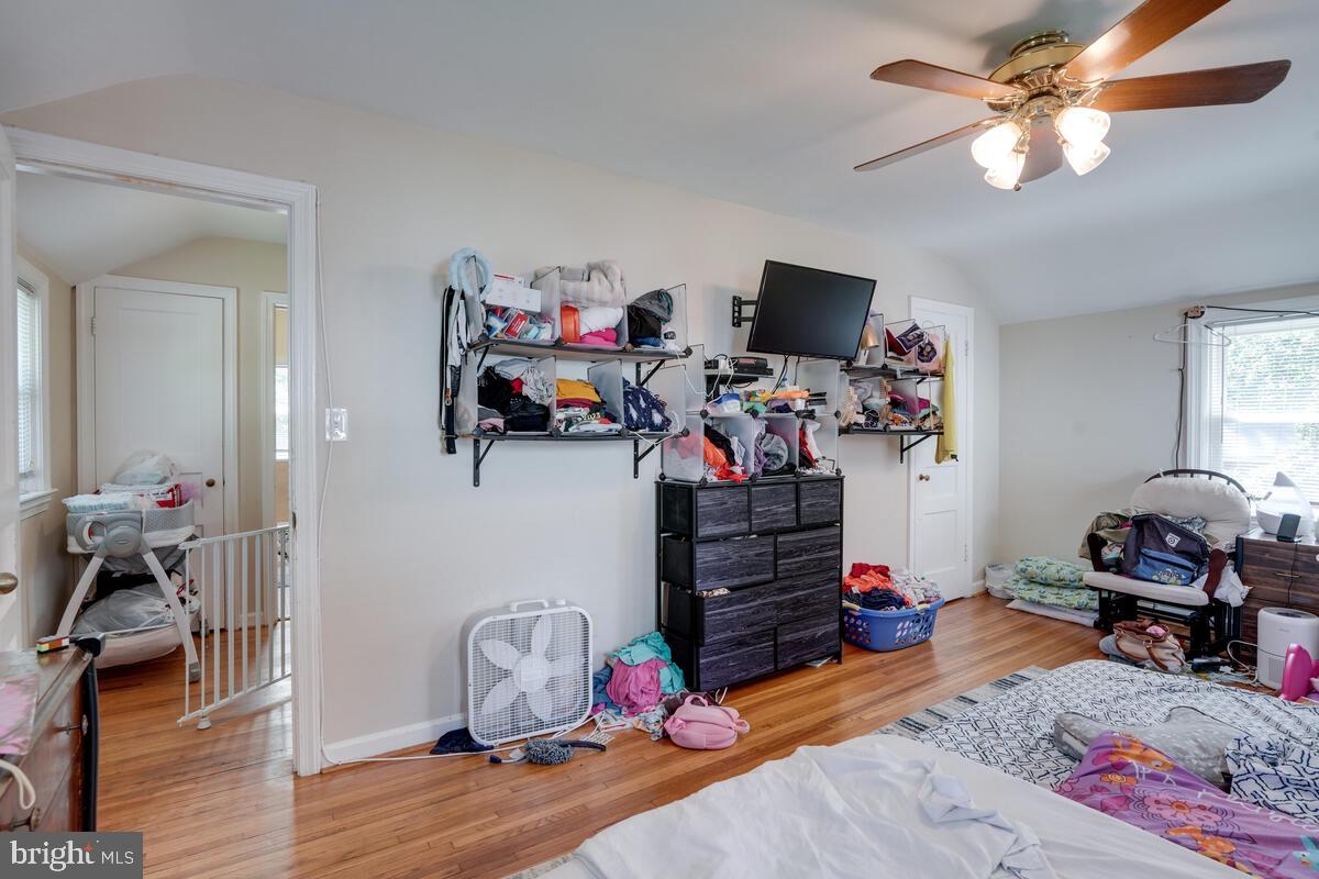 MADISON MANOR - Residential