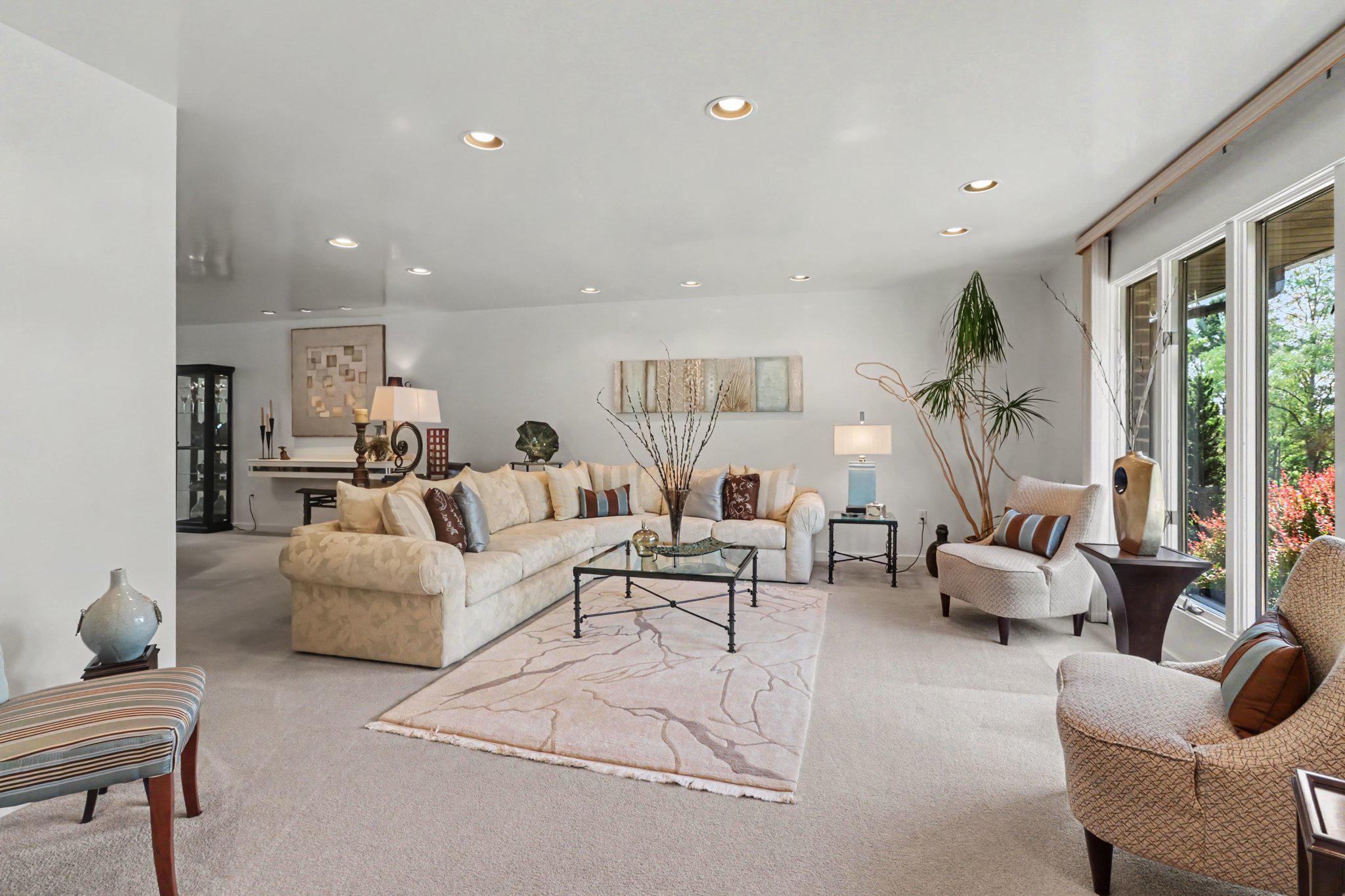 3813 N SARAYO CIRCLE