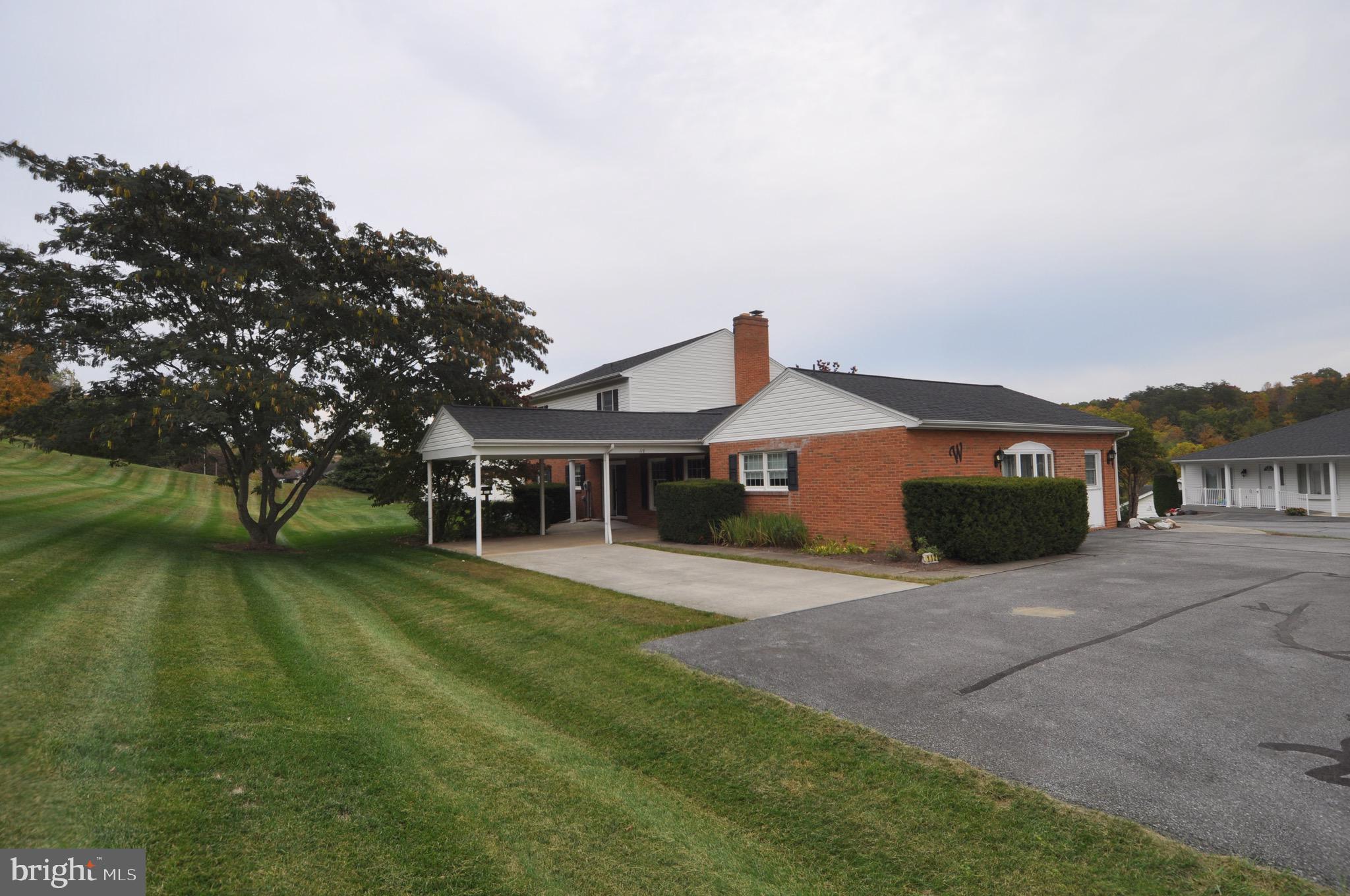 BERKELEY GARDENS - Residential