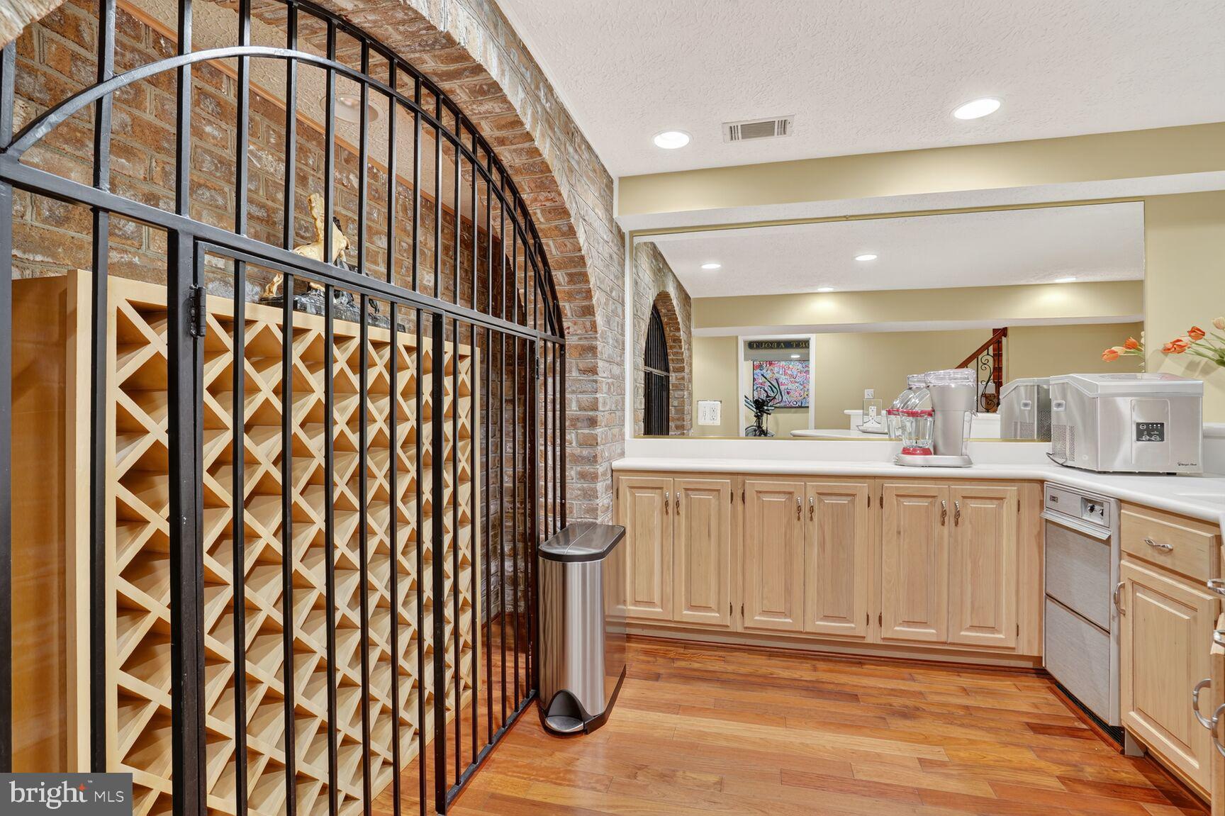 CEDAR KNOLL - Residential