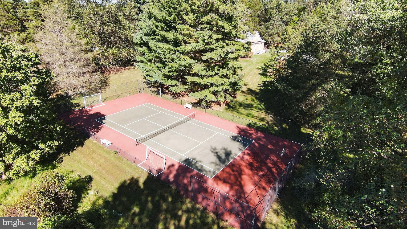 CEDAR KNOLL - Residential