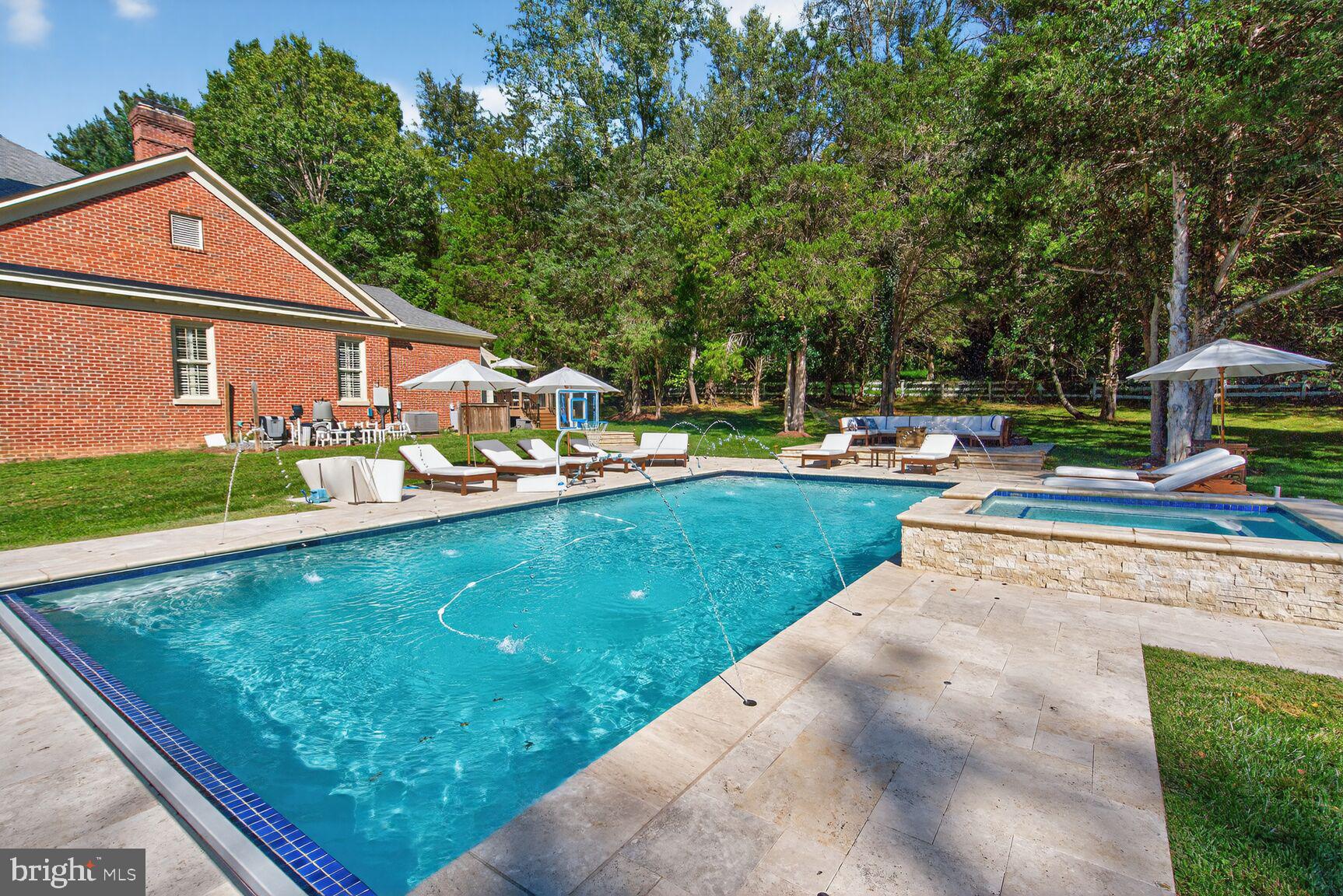 CEDAR KNOLL - Residential