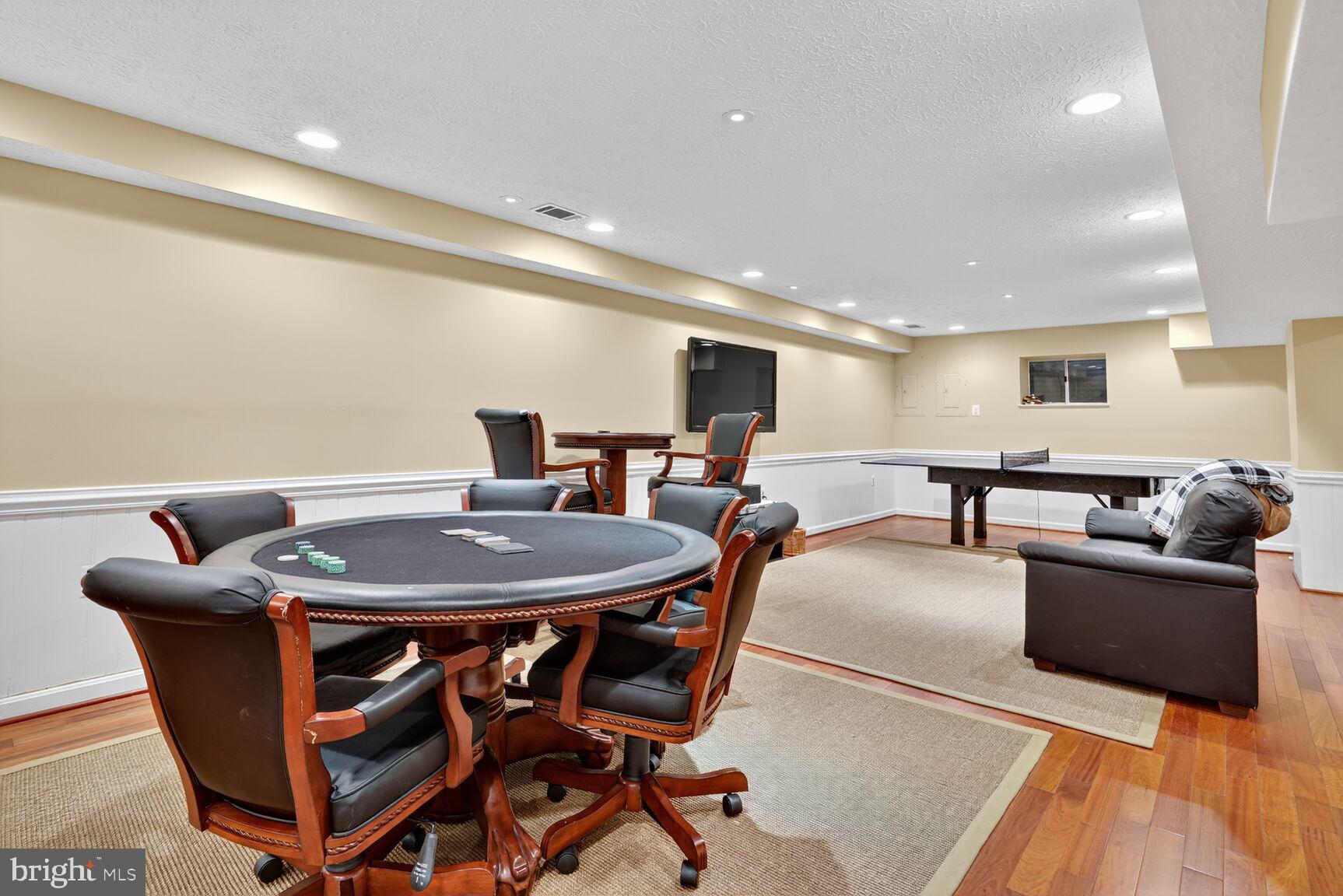 CEDAR KNOLL - Residential