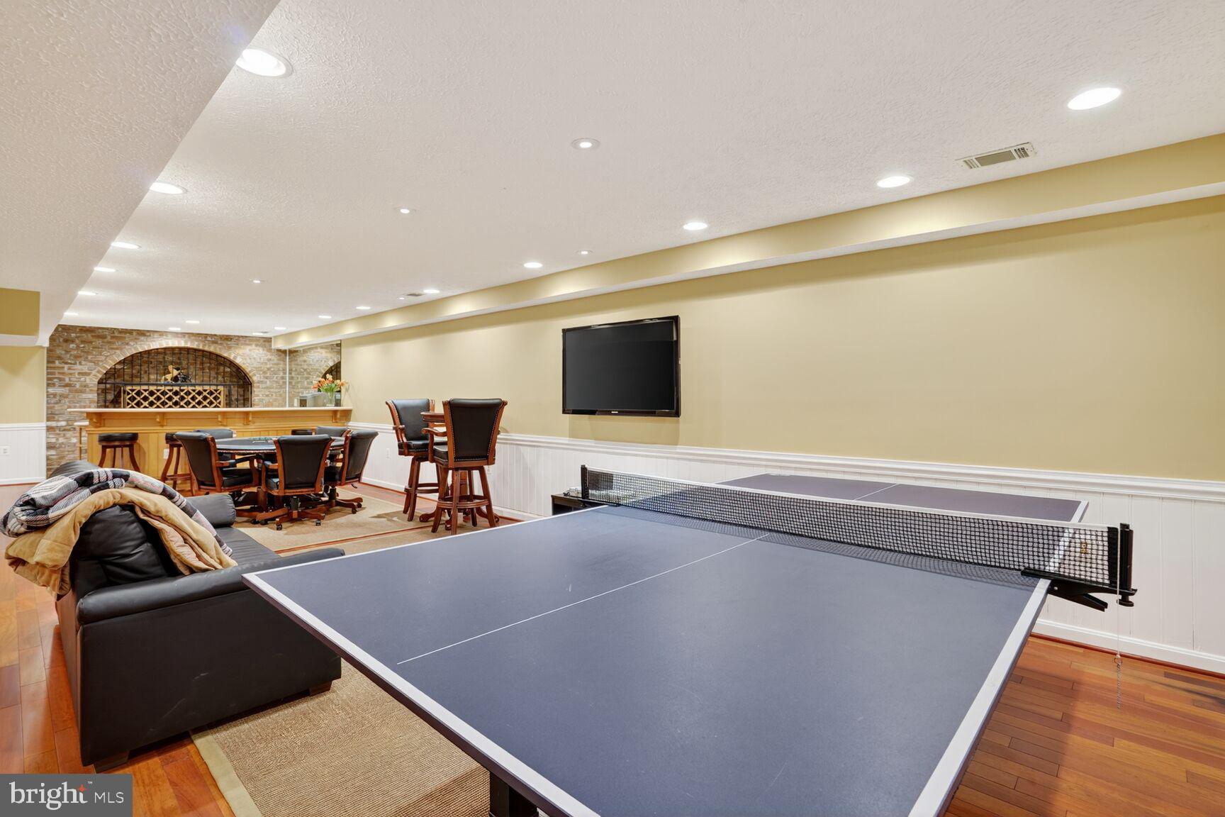 CEDAR KNOLL - Residential