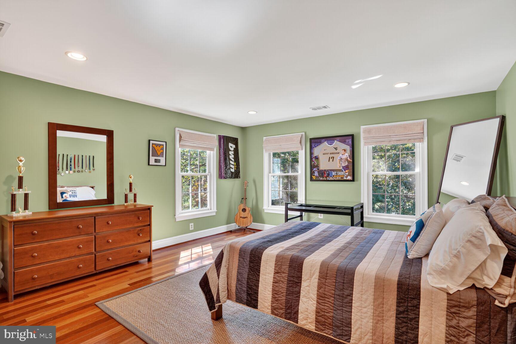 CEDAR KNOLL - Residential