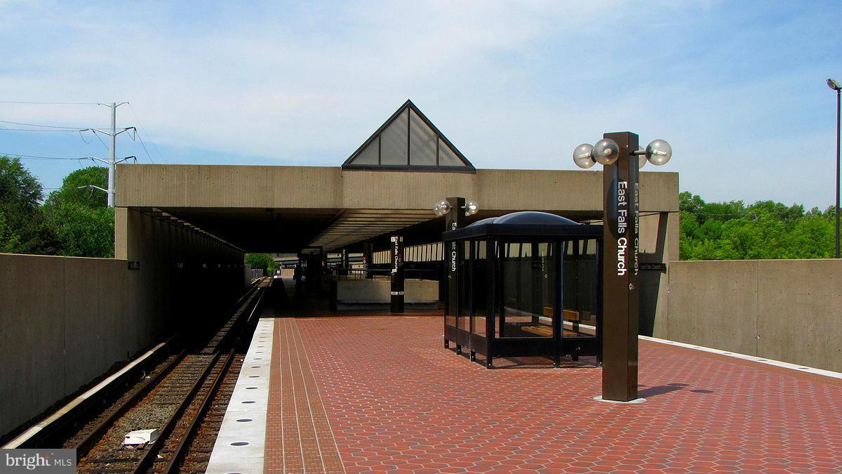 ARLINGTON - Residential