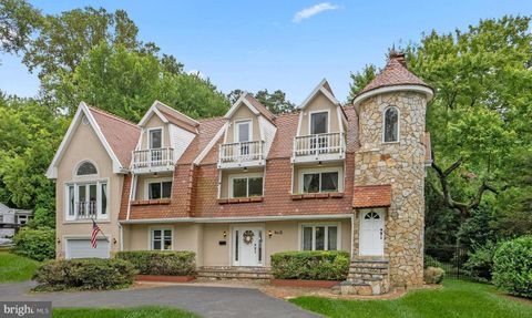 6663 KENNEDY LANE FALLS CHURCH VA 22042