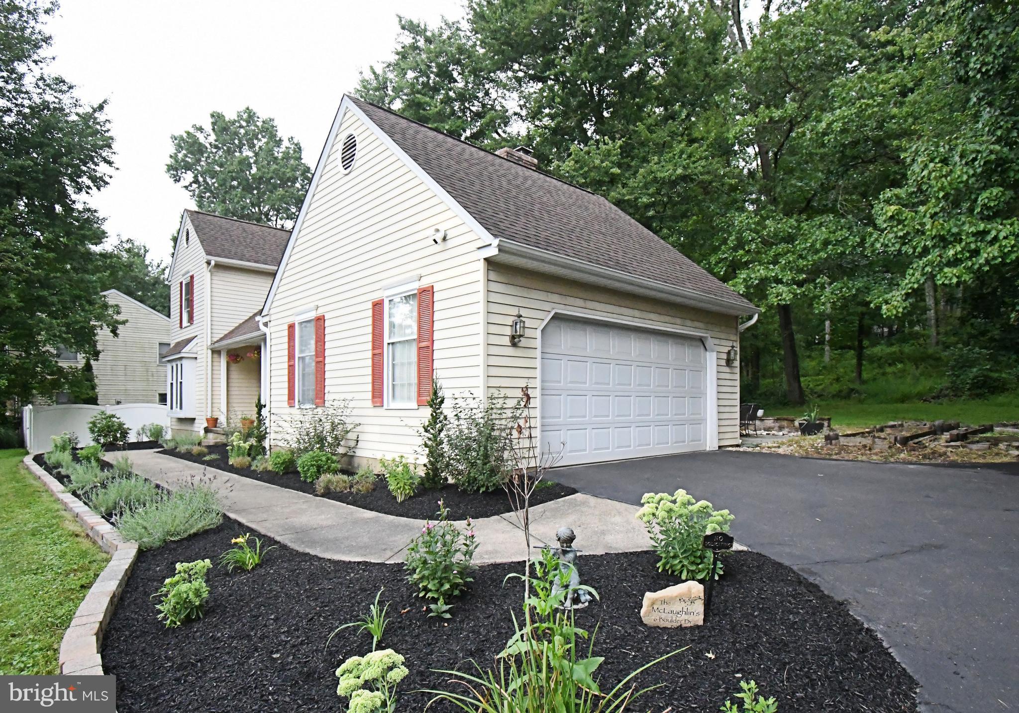 6 BOULDER DRIVE