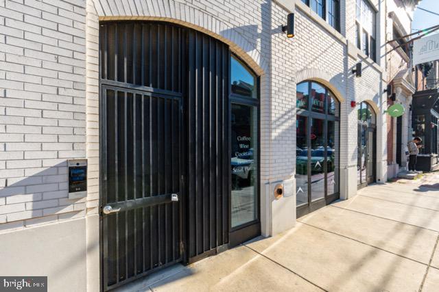 FISHTOWN - Commercial Sale