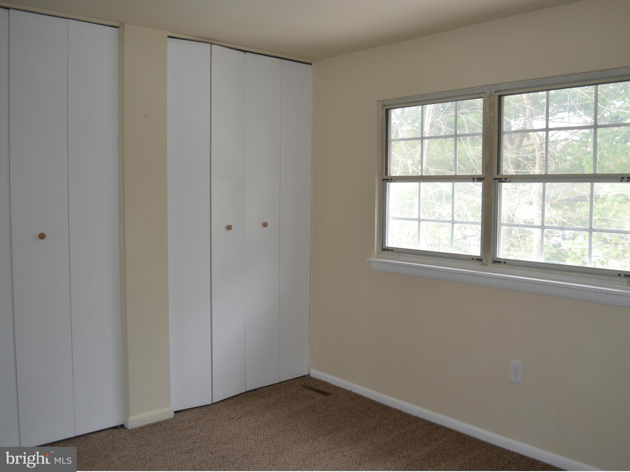 SUSSEX SQUARE CONDO - Residential Lease