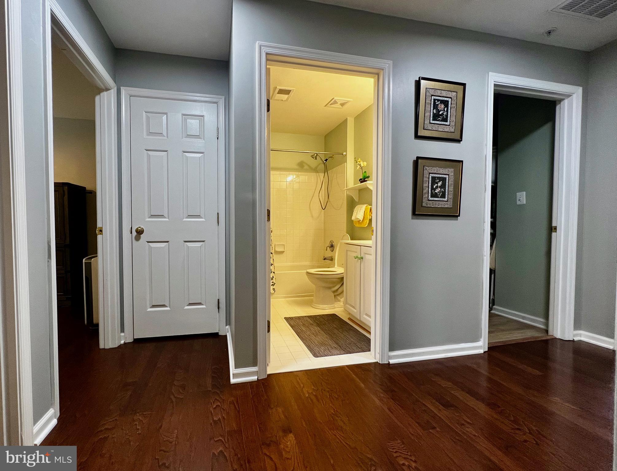 LAKELANDS - Residential