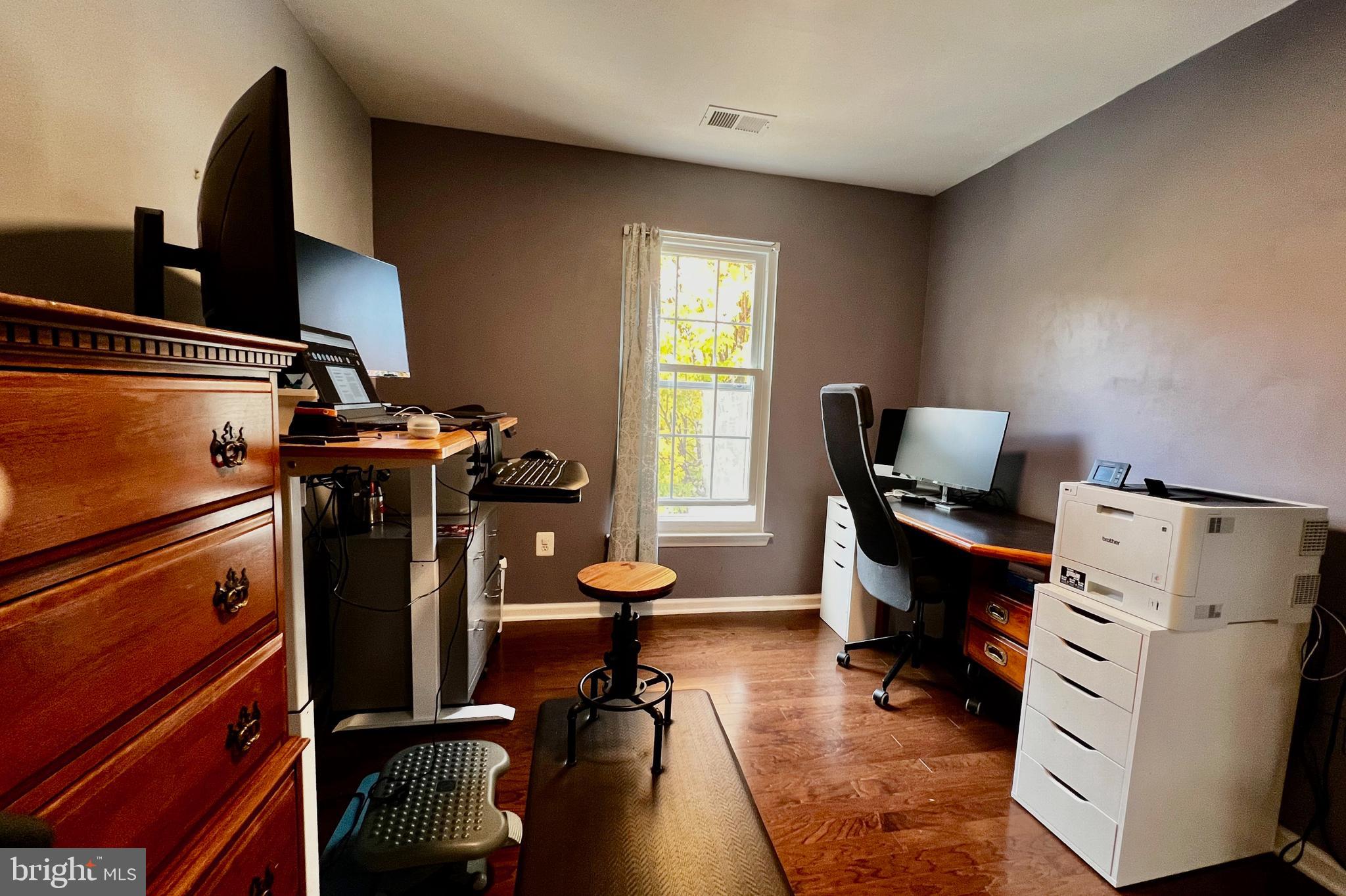 LAKELANDS - Residential