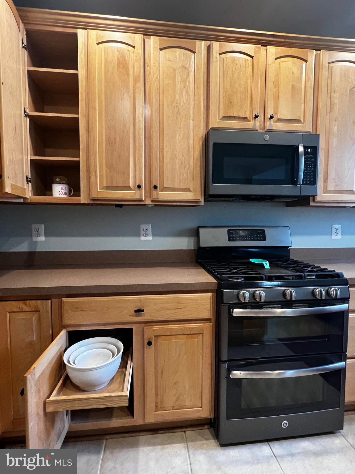 LAKELANDS - Residential