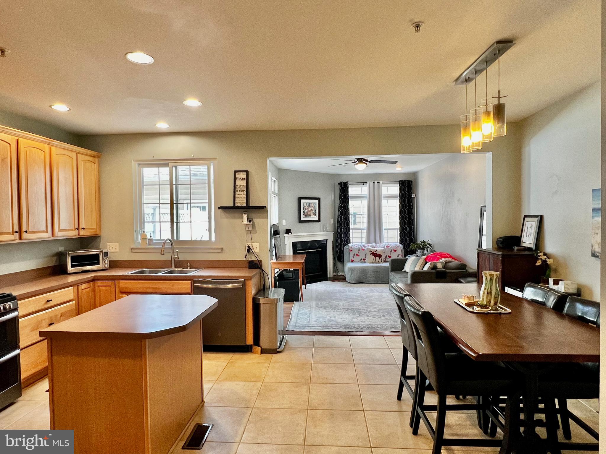 LAKELANDS - Residential