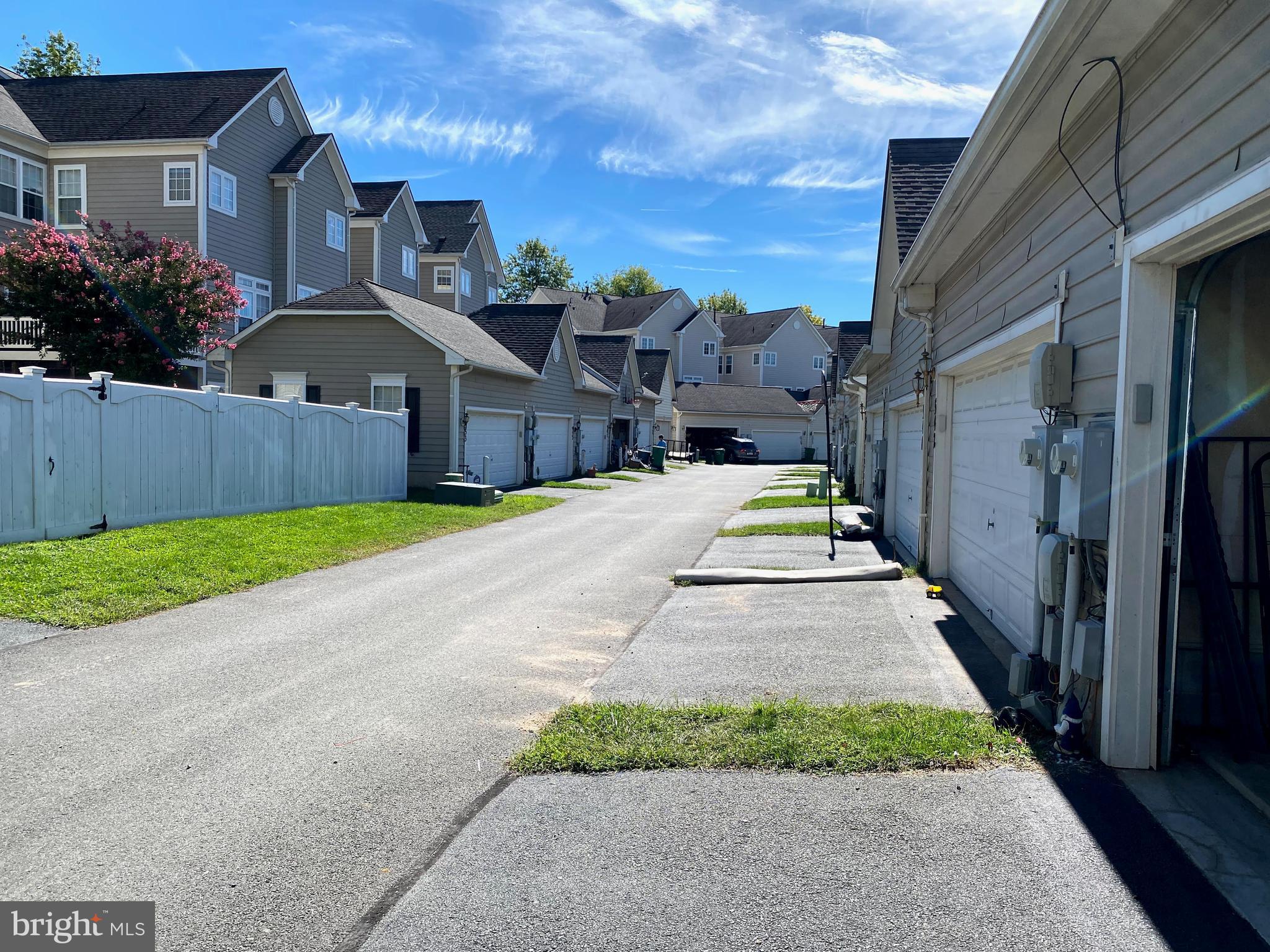 LAKELANDS - Residential