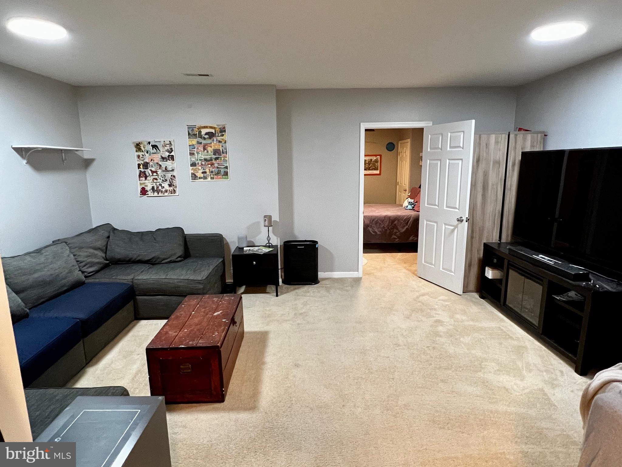 LAKELANDS - Residential