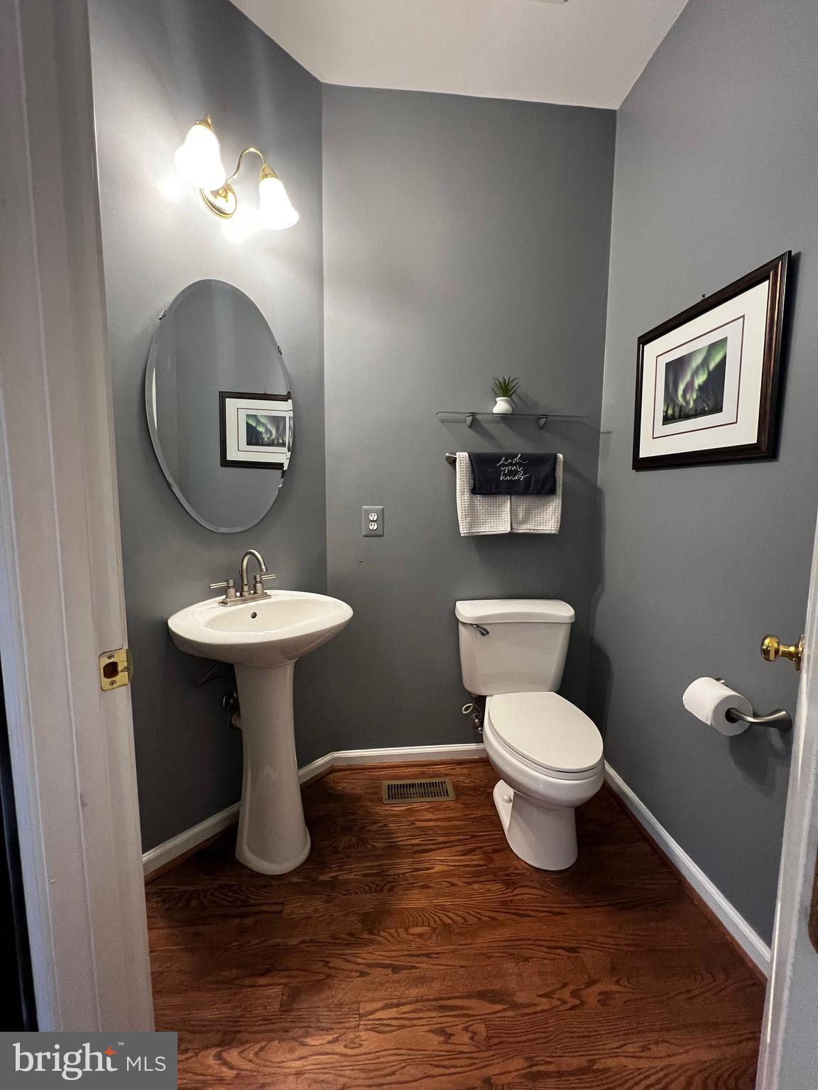 LAKELANDS - Residential