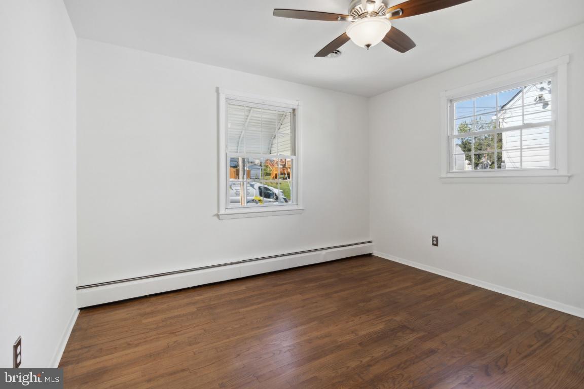 LONGVIEW PLACE - Residential