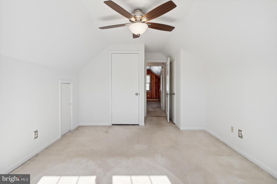 LONGVIEW PLACE - Residential