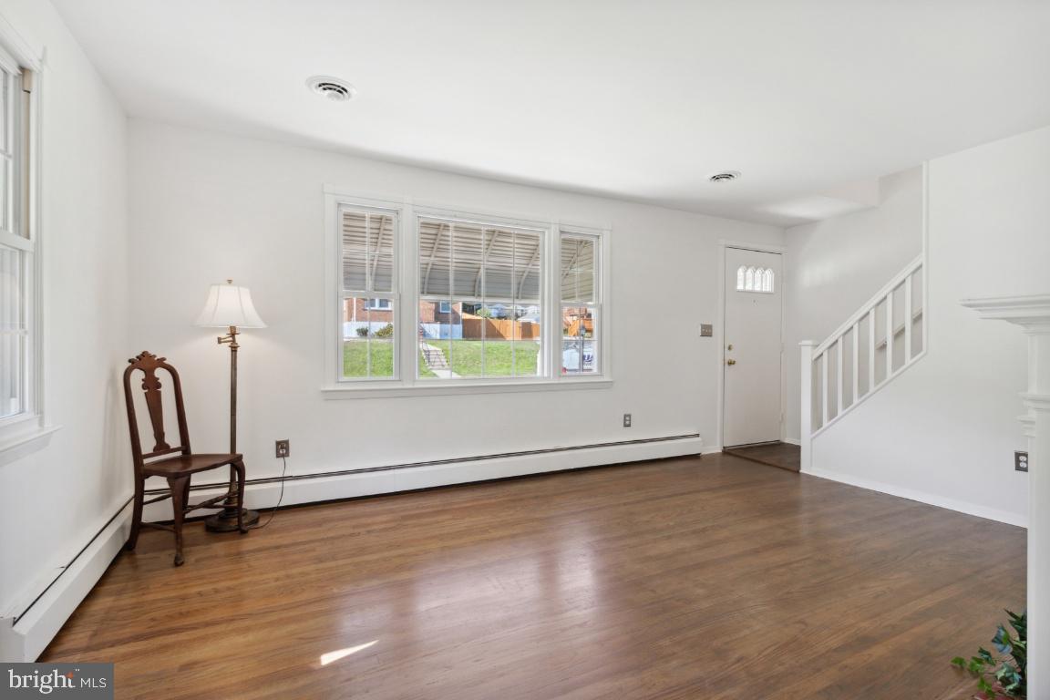 LONGVIEW PLACE - Residential