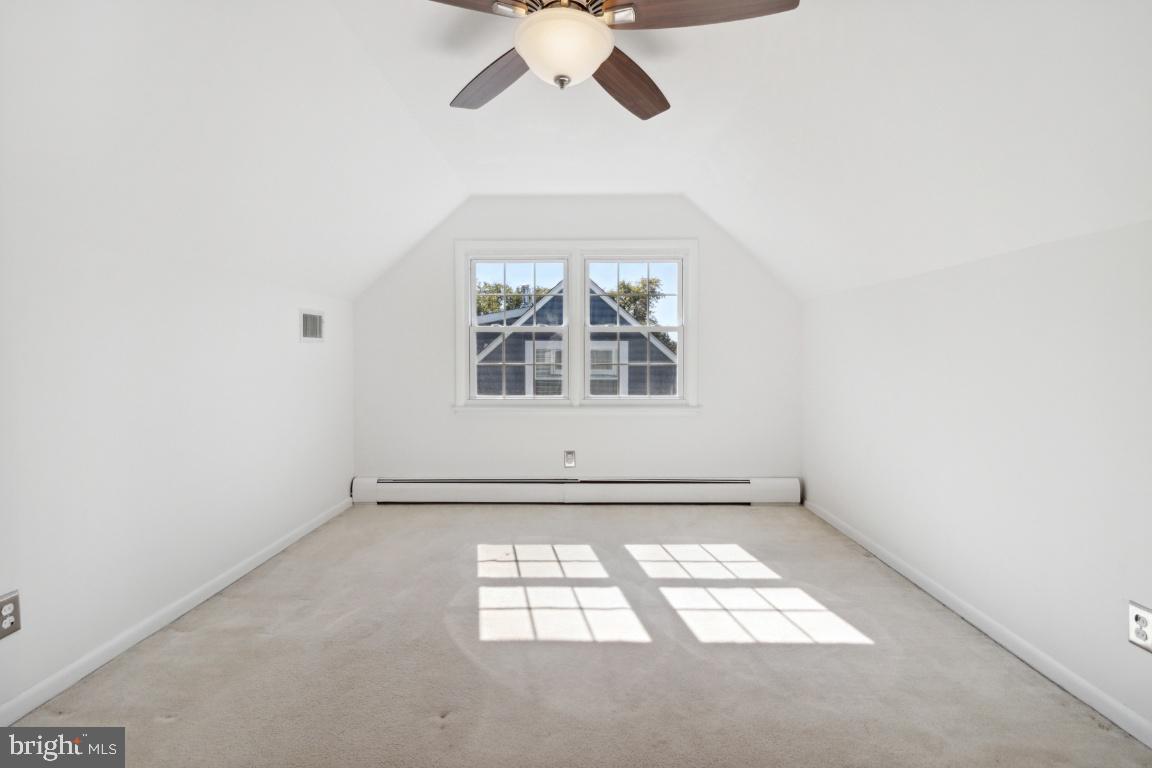 LONGVIEW PLACE - Residential