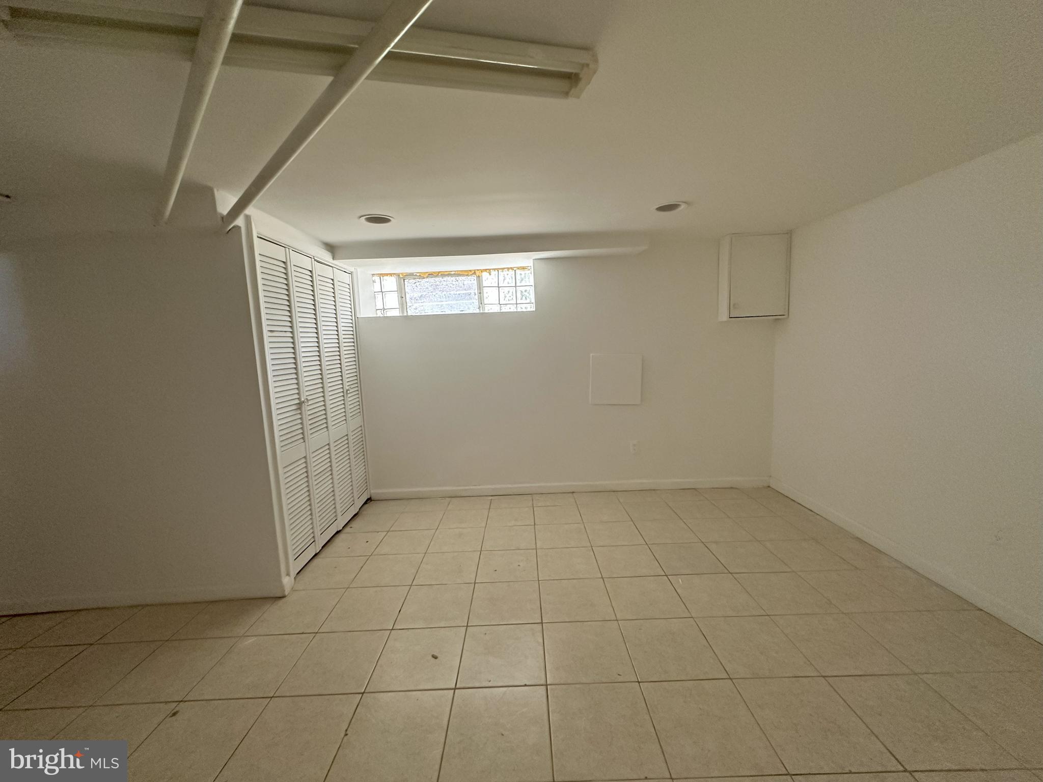 PHILADELPHIA (NORTHEAST) - Residential