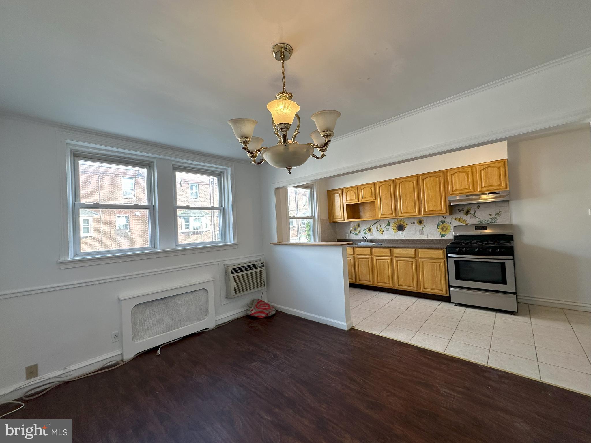 PHILADELPHIA (NORTHEAST) - Residential